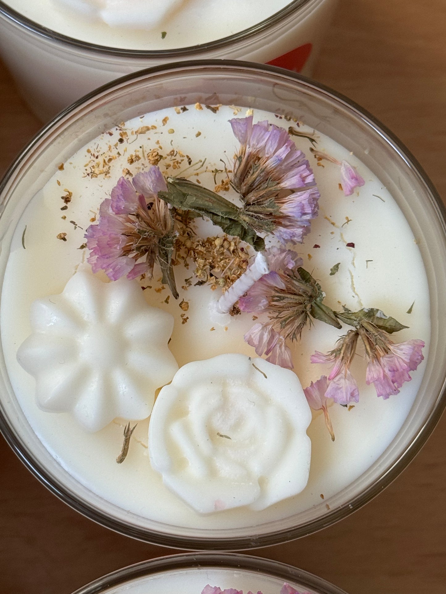 Damson Plum Rose and Patchouli 30cl Botanical Candle