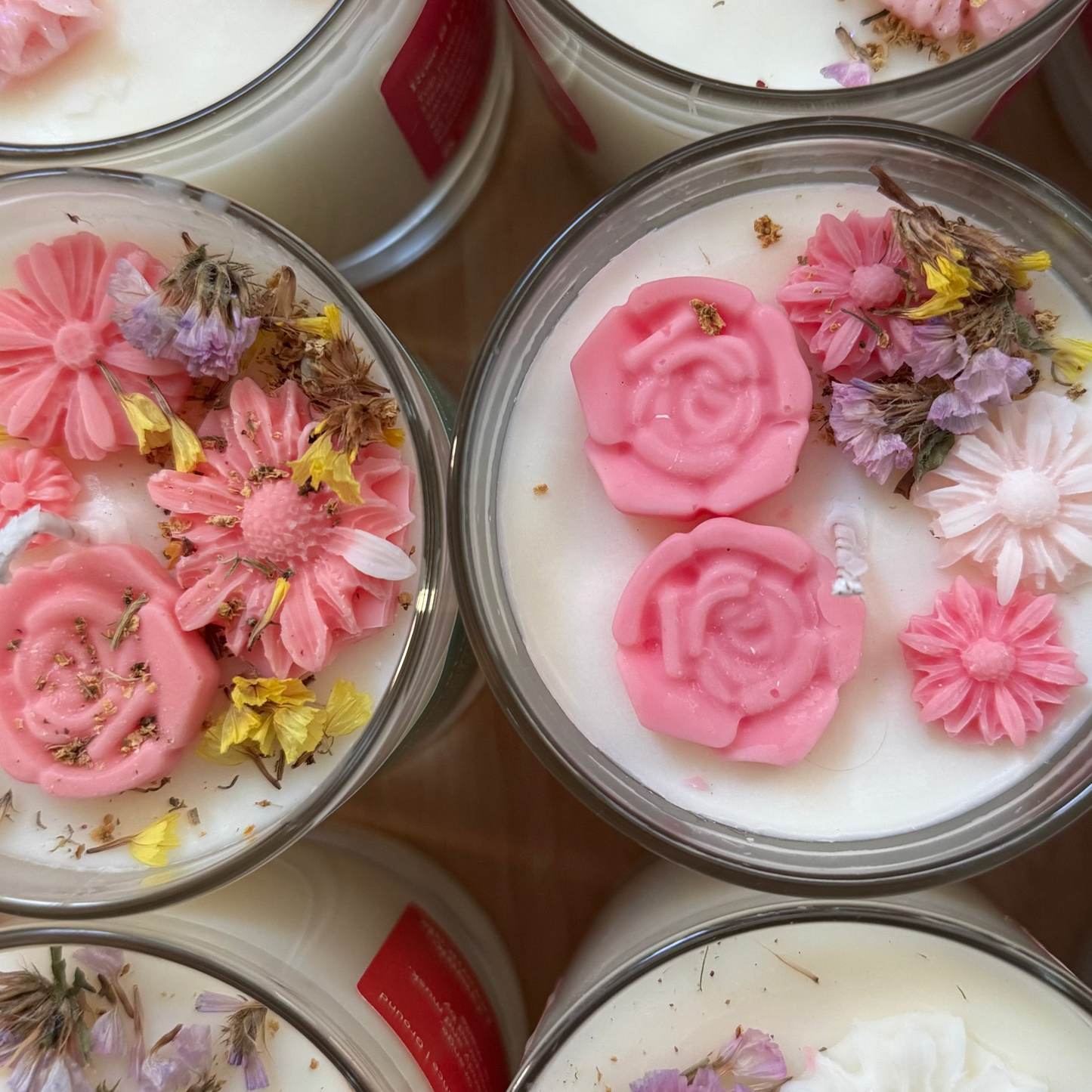 English Pear and Freeisa 30cl Botanical Candle